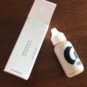 Glossier Skin Tint Medium